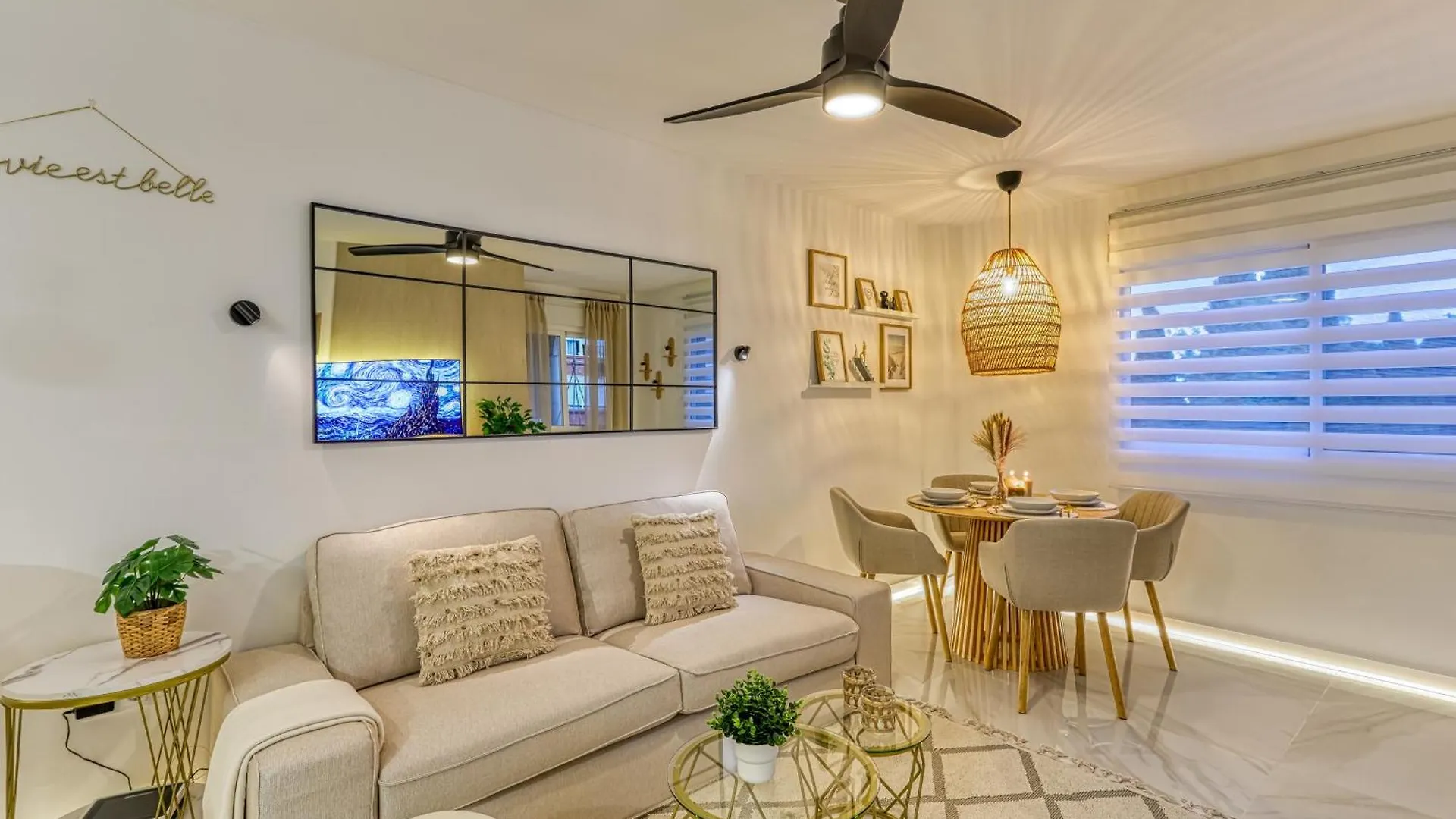 Colinamar Luxury Apartment Near Airport And Beach توريمولينوس