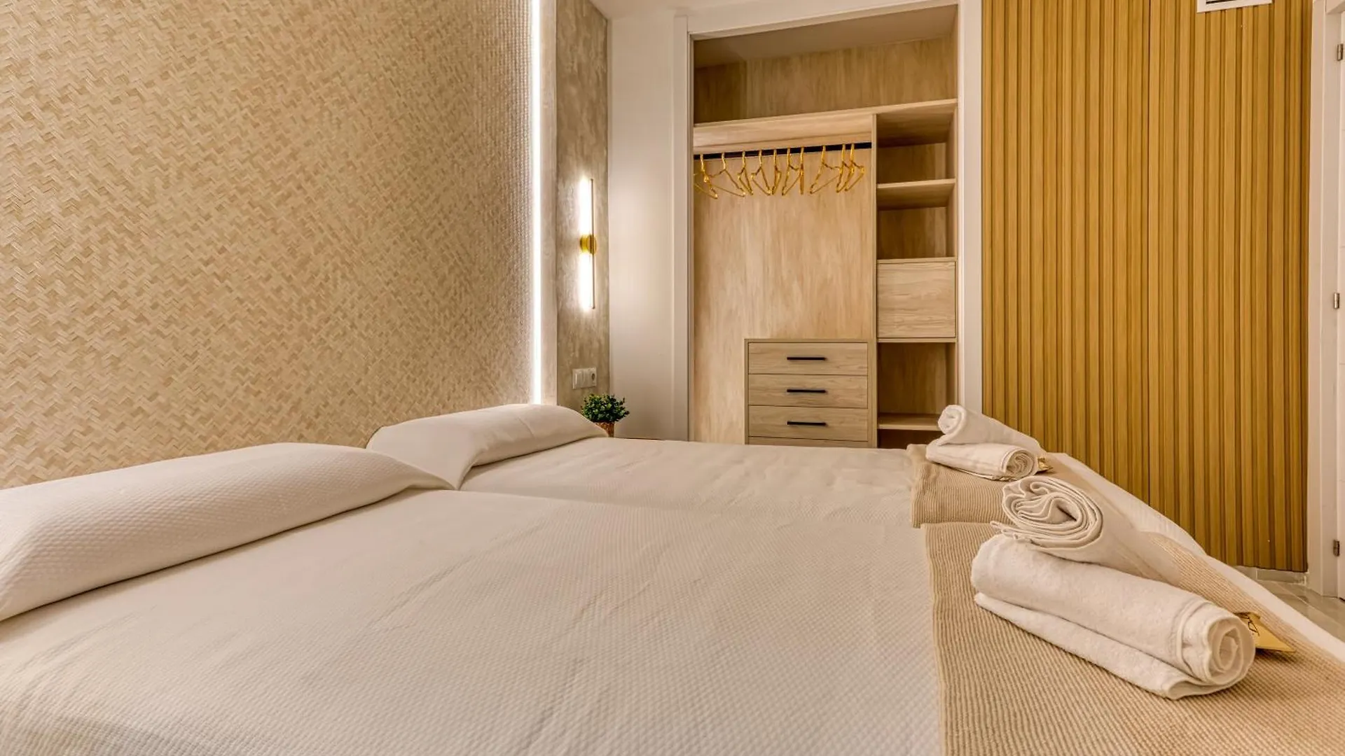 Colinamar Luxury Apartment Near Airport And Beach Torremolinos 0*,  Spanje