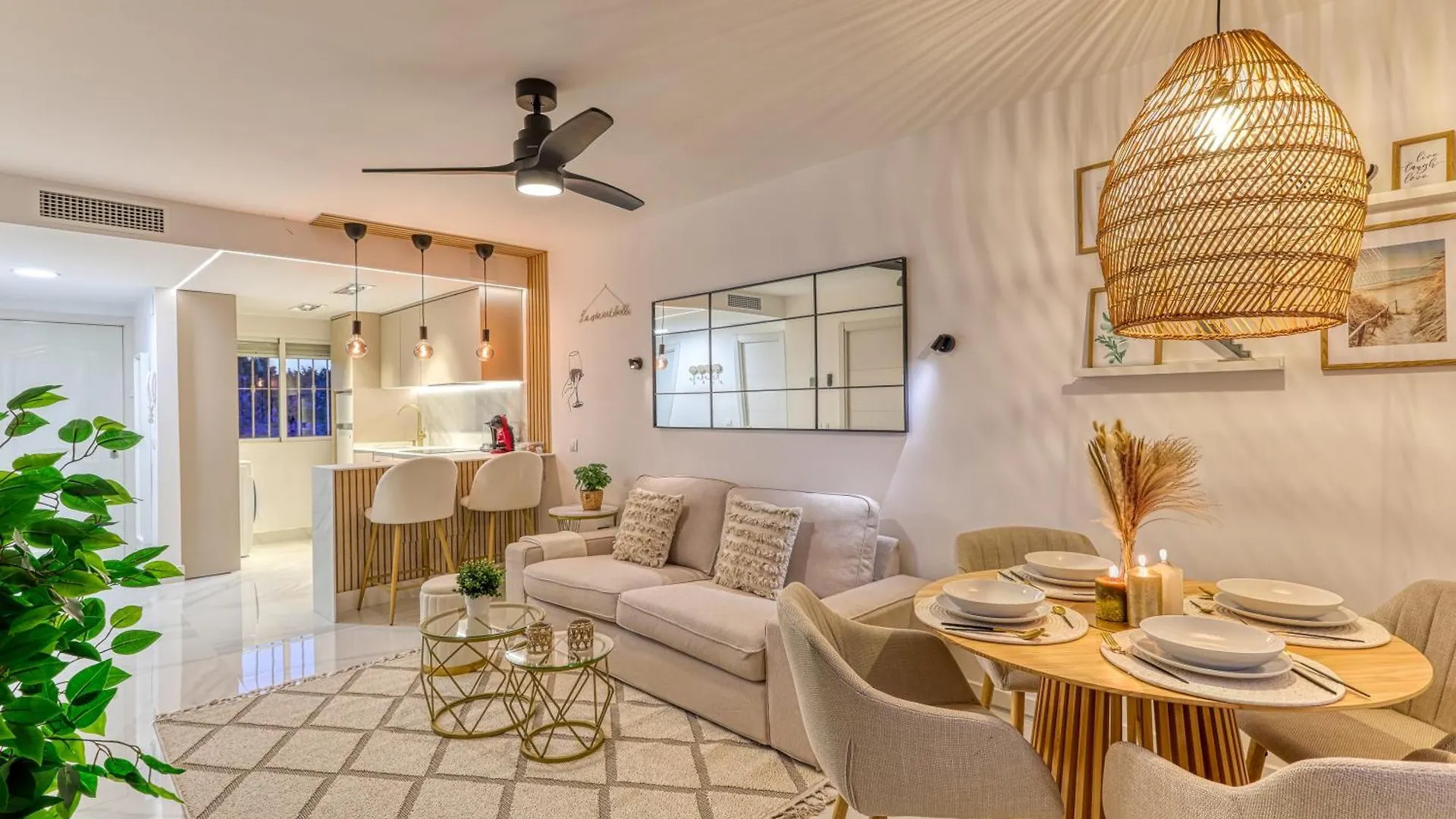 Colinamar Luxury Apartment Near Airport And Beach توريمولينوس